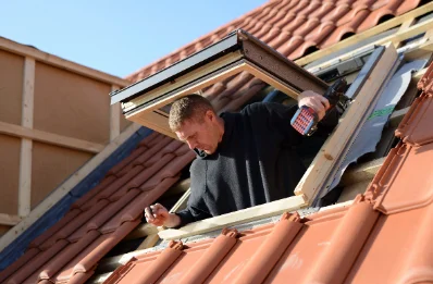 Pose de fenêtres de toit Velux à Chanteuges